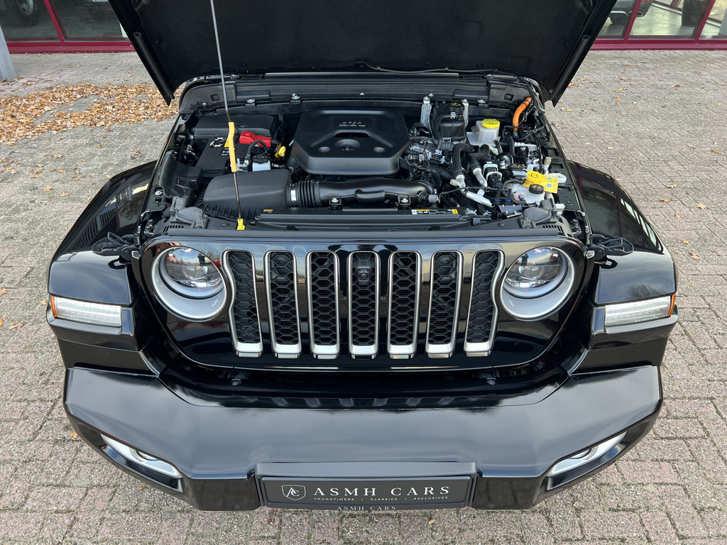 49135631-43.jpg