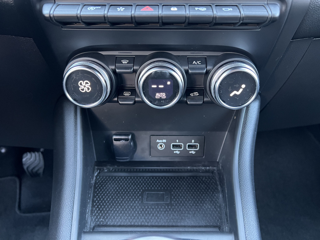 50651778-21.jpg