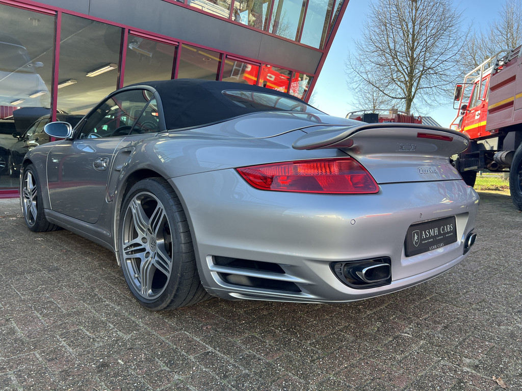 51621454-7.jpg