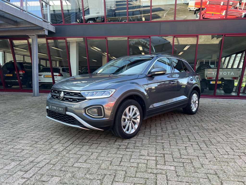 51753275