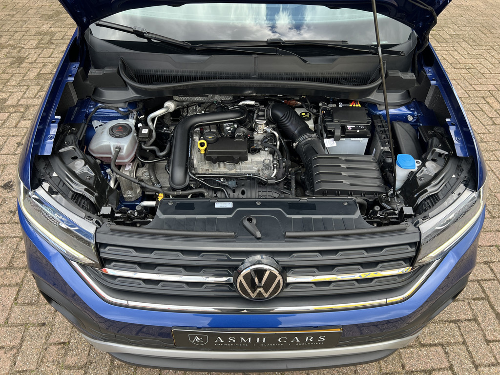 52508251-39.jpg