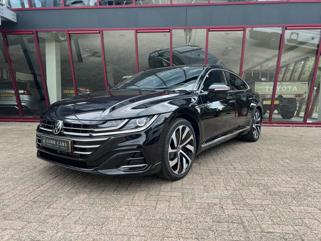 53973128