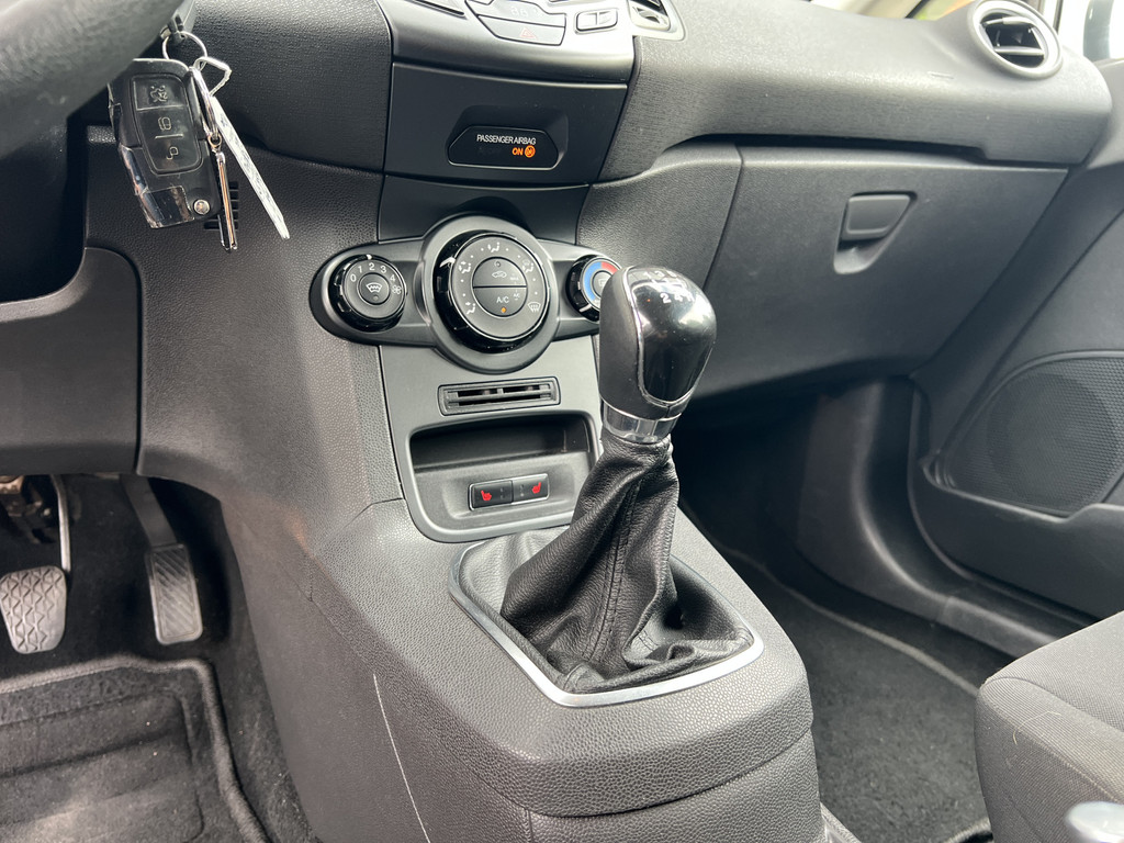 53984779-24.jpg