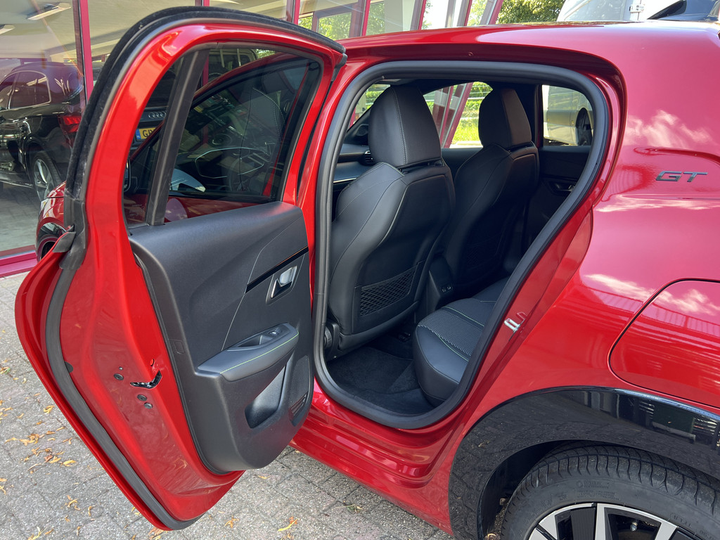 55495698-16.jpg