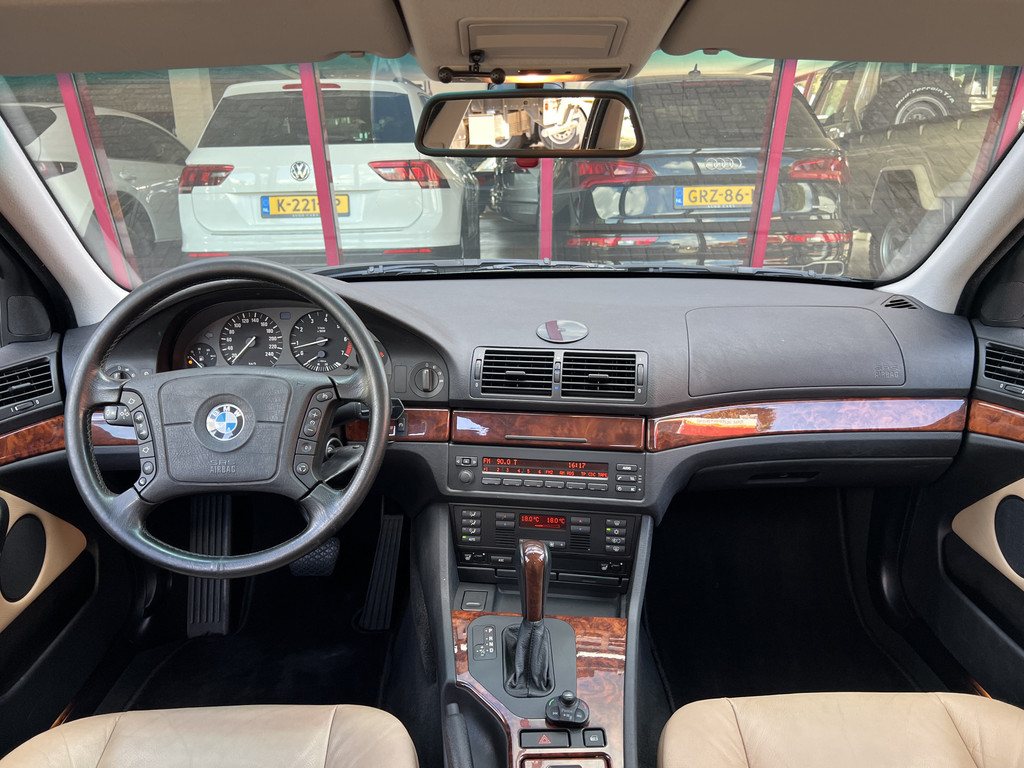 55500537-21.jpg