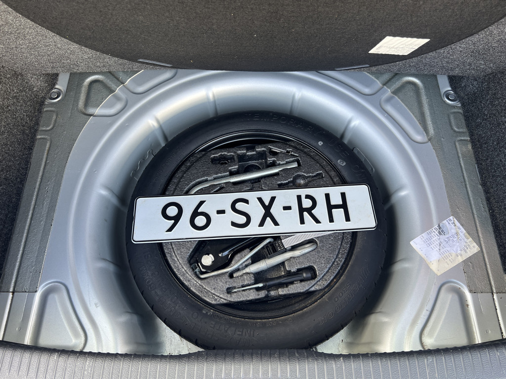 56154722-37.jpg