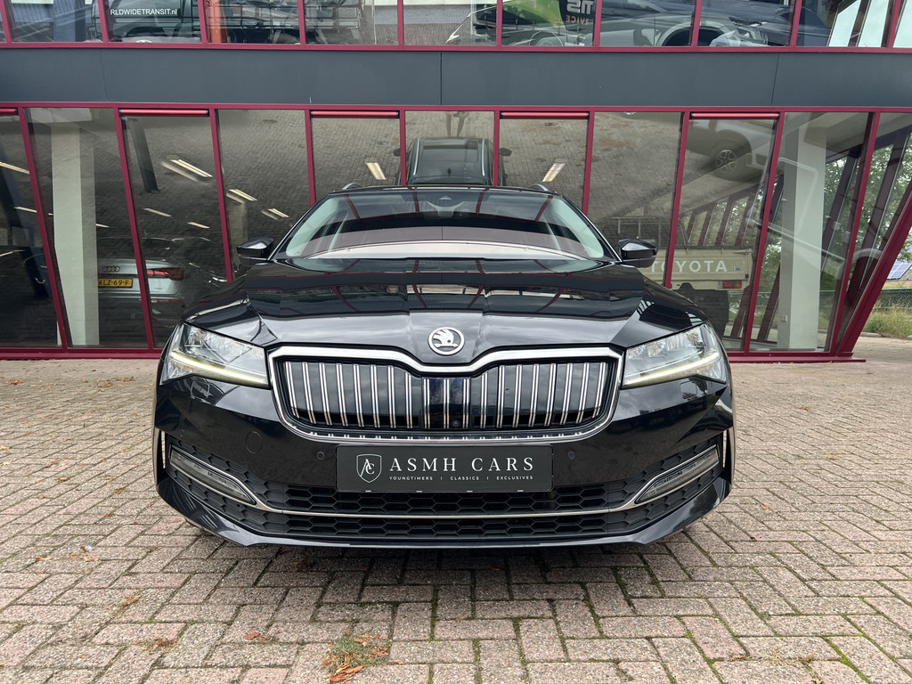 56410846-1.jpg